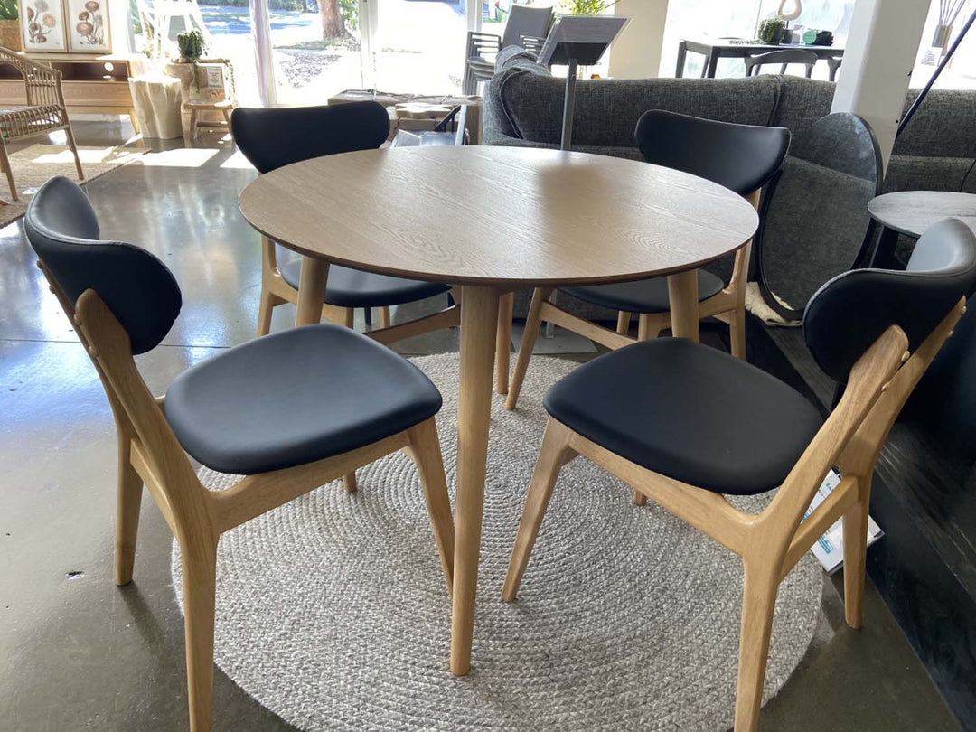 5 piece Felix round Dining Table package