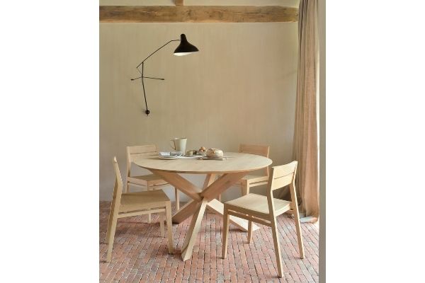 Ethnicraft Oak Round Dining Table