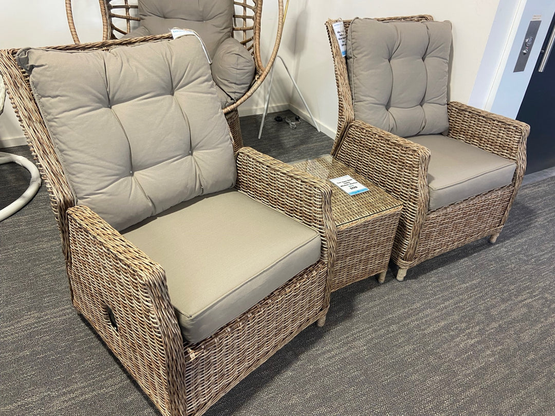 Coventry three piece recliner setting